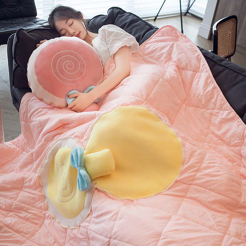 キルト模様のふわふわあったかブランケット