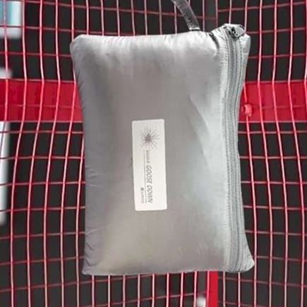 軽量コンパクト収納ダウンブランケット