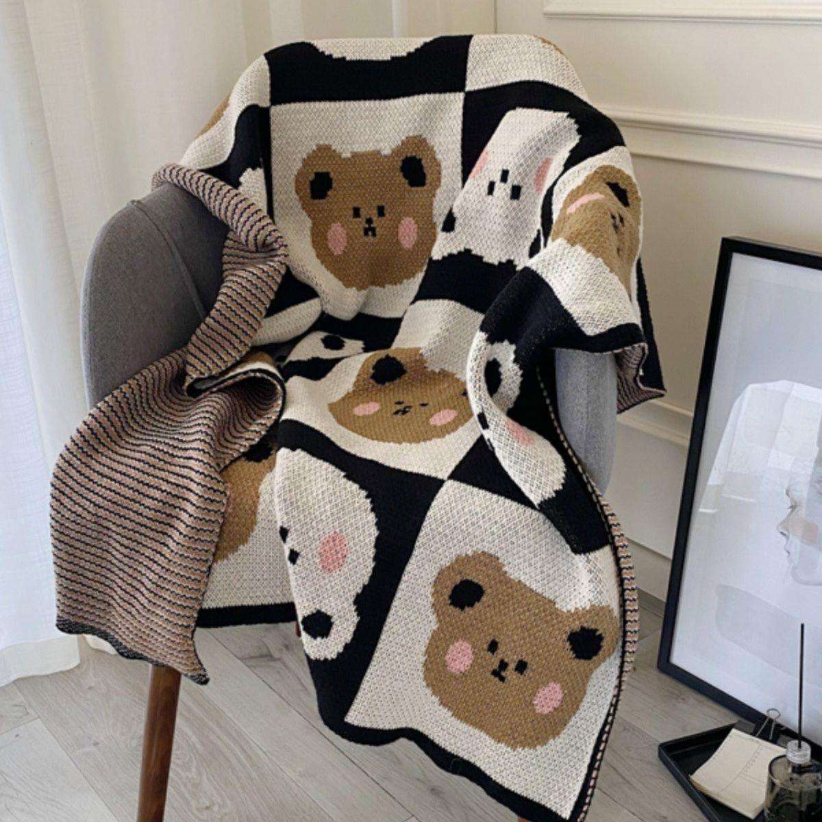 ねこちゃんモチーフのあったかお昼寝ブランケット