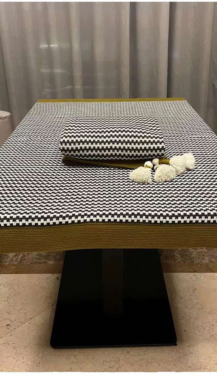 シンプル北欧風ニットブランケット